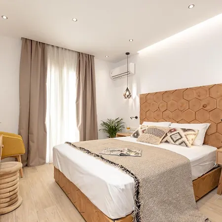 Galazia 3* Naxos City
